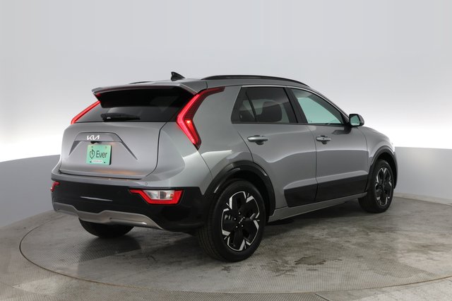 2024 Kia Niro EV — photo 2 of 35