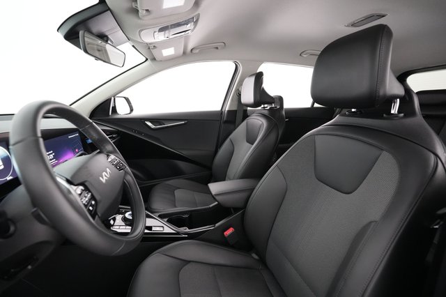 2024 Kia Niro EV — photo 16 of 35