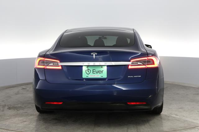 2020 Tesla Model S — photo 8 of 65