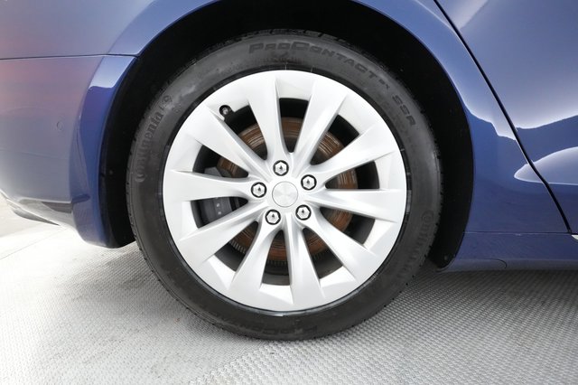 2020 Tesla Model S — photo 14 of 65