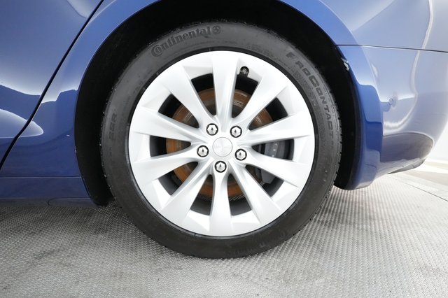 2020 Tesla Model S — photo 12 of 65