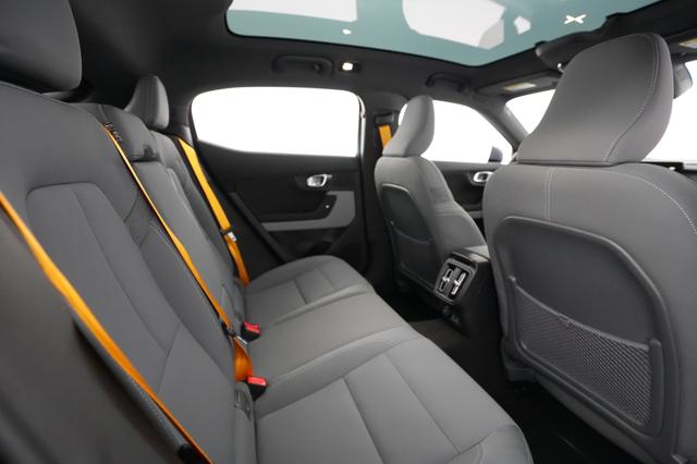 2022 Polestar 2 — photo 3 of 22