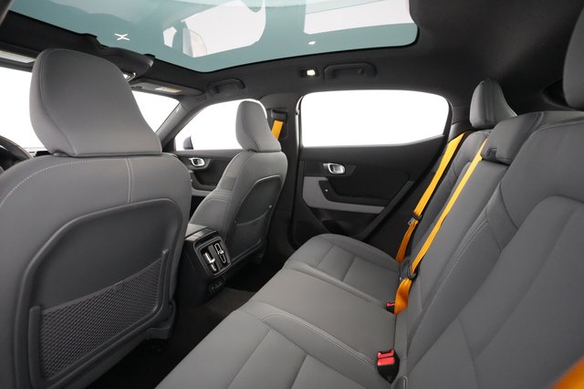 2022 Polestar 2 — photo 16 of 22