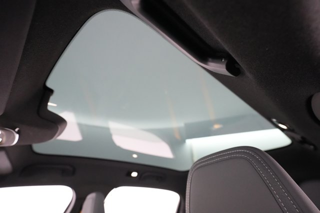 2022 Polestar 2 — photo 18 of 22