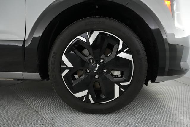 2023 Kia Niro EV — photo 7 of 24