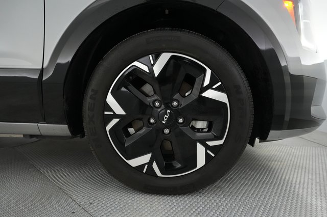 2023 Kia Niro EV — photo 7 of 24