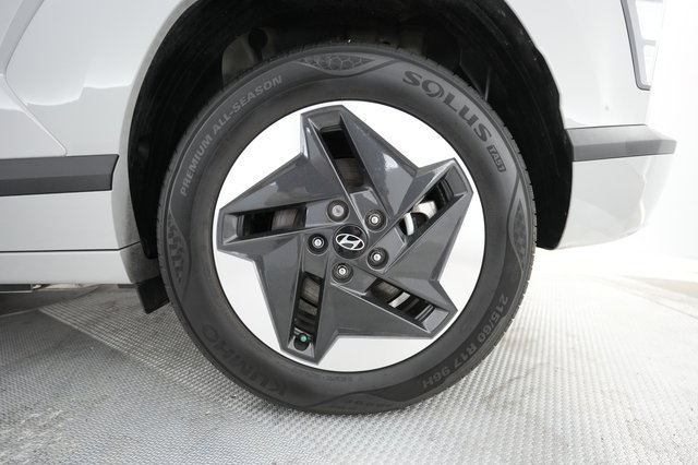 2024 Hyundai Kona — photo 12 of 22