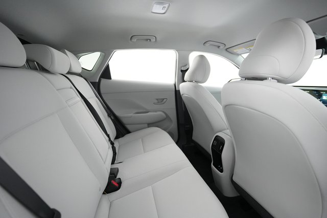 2024 Hyundai Kona — photo 3 of 22