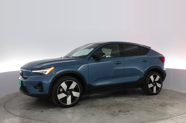 2023 Volvo C40 Recharge — photo 10 of 35