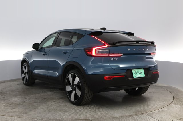 2023 Volvo C40 Recharge — photo 9 of 35