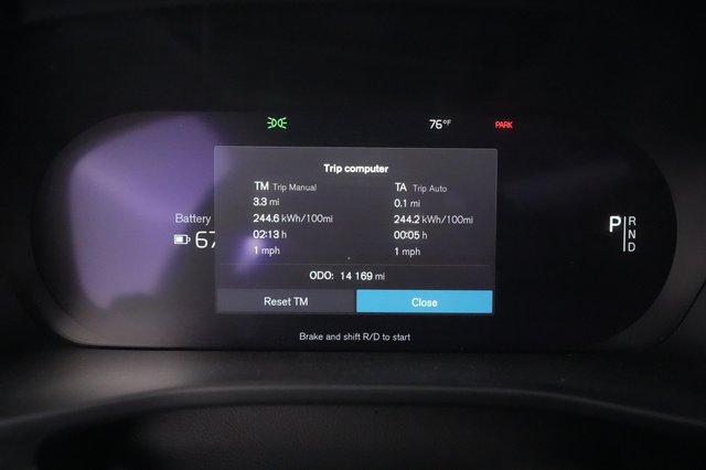 2023 Volvo C40 Recharge — photo 4 of 35