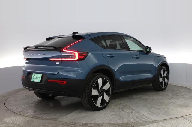 2023 Volvo C40 Recharge — photo 2 of 35