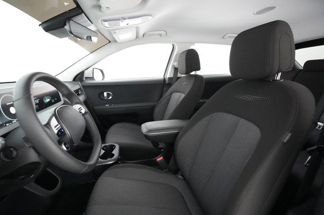 2024 Hyundai IONIQ 5 — photo 16 of 34