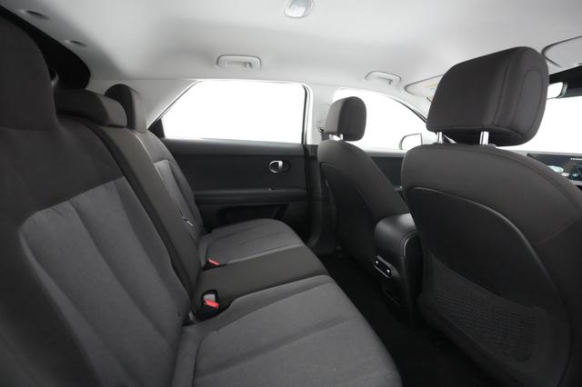 2024 Hyundai IONIQ 5 — photo 4 of 34