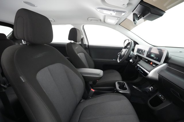 2024 Hyundai IONIQ 5 — photo 18 of 34