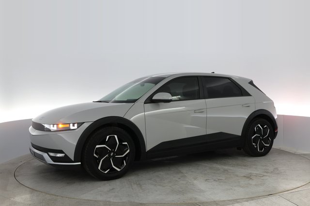2024 Hyundai IONIQ 5 — photo 11 of 34