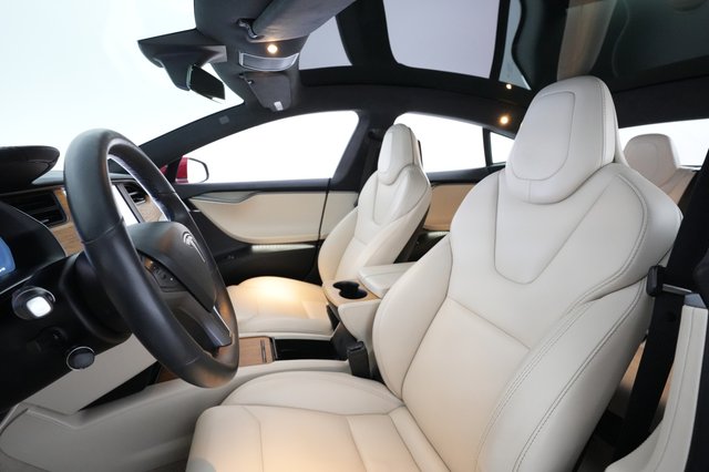 2019 Tesla Model S — photo 11 of 29