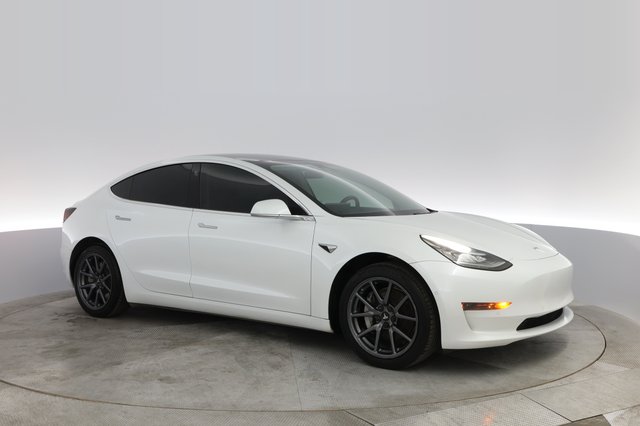 2020 Tesla Model 3 — photo 7 of 13