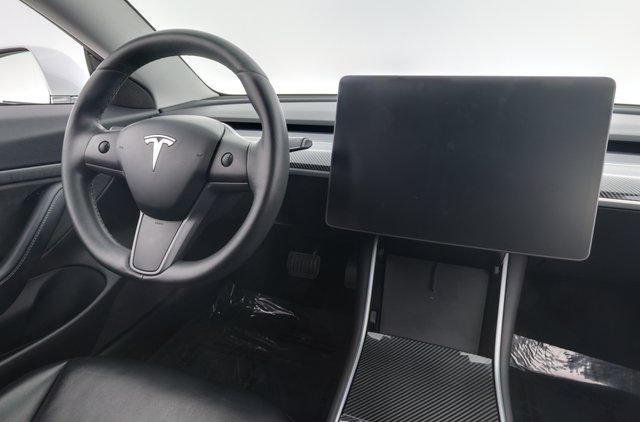 2020 Tesla Model 3 — photo 3 of 13