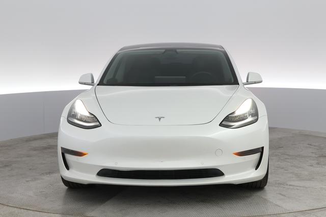 2020 Tesla Model 3 — photo 5 of 13