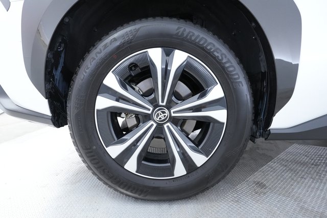 2023 Toyota bZ4X — photo 16 of 23