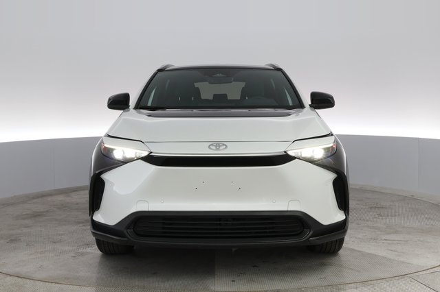 2023 Toyota bZ4X — photo 12 of 23