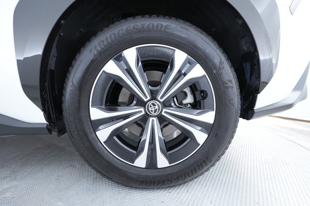 2023 Toyota bZ4X — photo 15 of 23