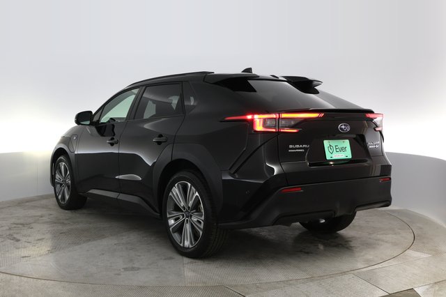 2023 Subaru Solterra — photo 9 of 27