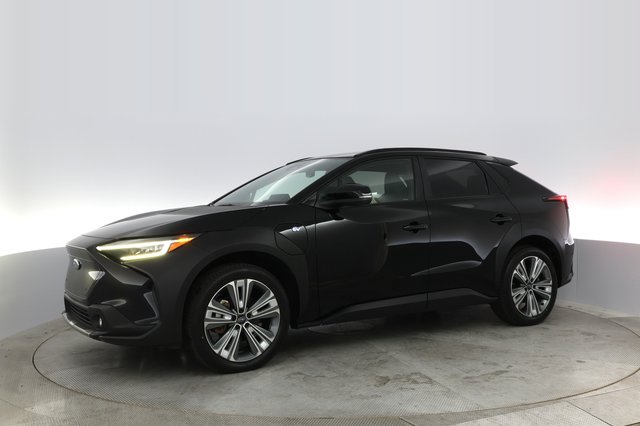 2023 Subaru Solterra — photo 10 of 27