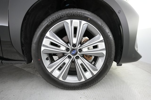 2023 Subaru Solterra — photo 13 of 27