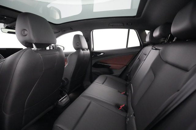 2021 Volkswagen ID.4 — photo 16 of 53