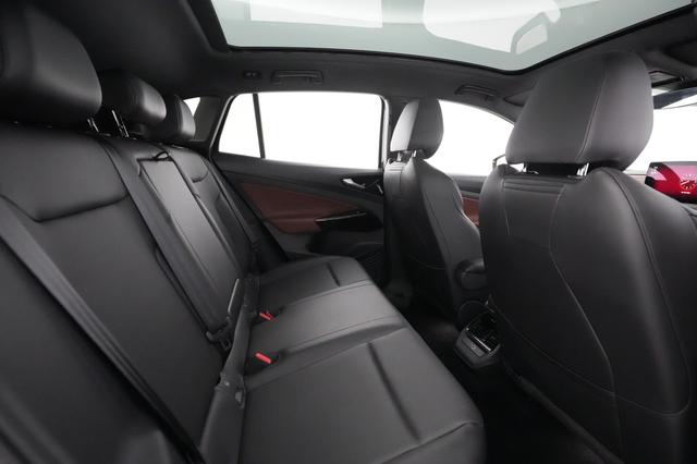 2021 Volkswagen ID.4 — photo 3 of 53