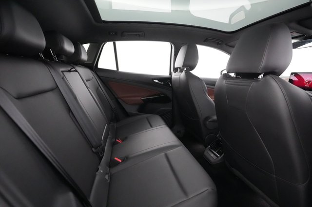 2021 Volkswagen ID.4 — photo 3 of 53