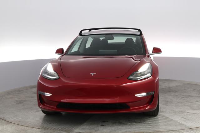 2018 Tesla Model 3 — photo 6 of 42