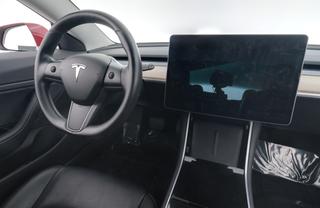 2018 Tesla Model 3 — photo 3 of 42