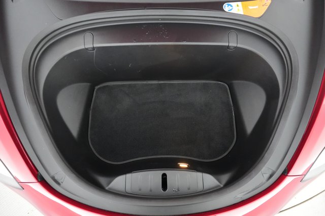 2018 Tesla Model 3 — photo 23 of 42