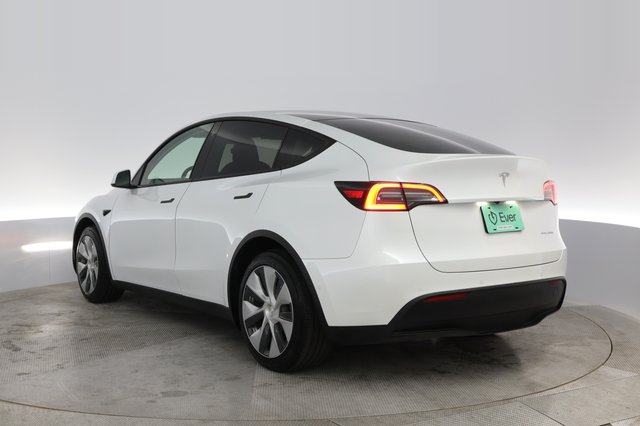 2021 Tesla Model Y — photo 9 of 22