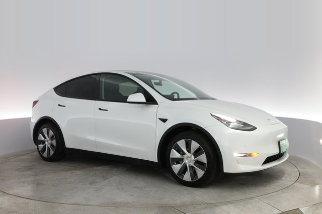 2021 Tesla Model Y — photo 11 of 22