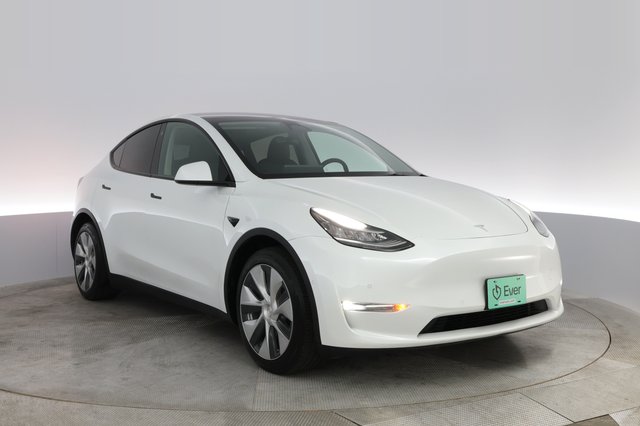 2021 Tesla Model Y — photo 14 of 22