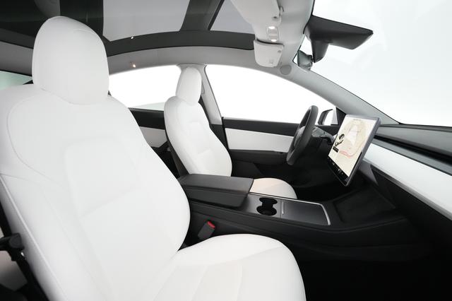 2021 Tesla Model Y — photo 2 of 25
