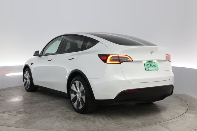 2021 Tesla Model Y — photo 9 of 25