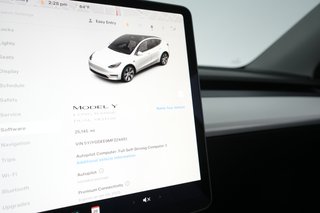 2021 Tesla Model Y — photo 4 of 25