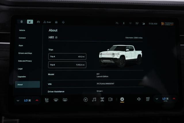 2022 Rivian R1T — photo 5 of 23