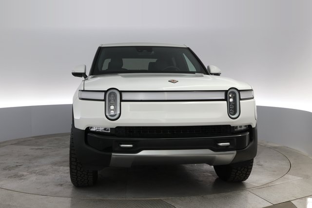 2022 Rivian R1T — photo 12 of 23