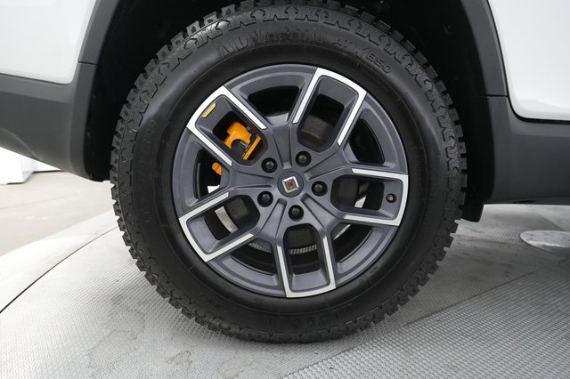 2022 Rivian R1T — photo 7 of 23