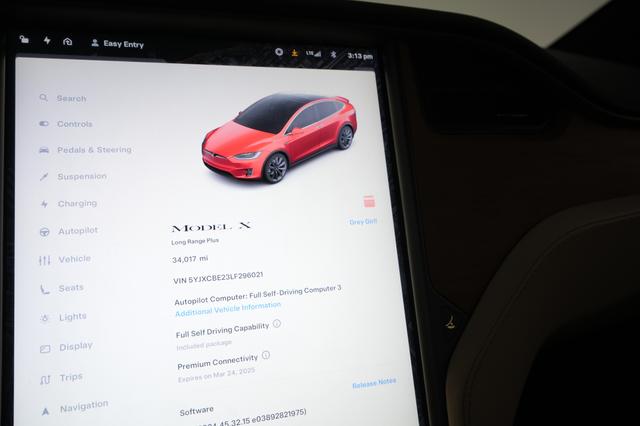 2020 Tesla Model X — photo 4 of 46