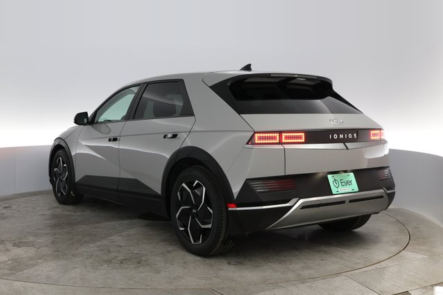 2023 Hyundai IONIQ 5 — photo 9 of 46