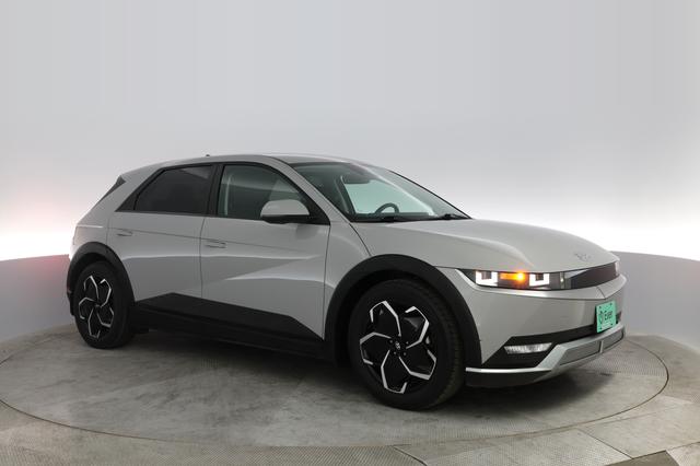 2023 Hyundai IONIQ 5 — photo 7 of 46