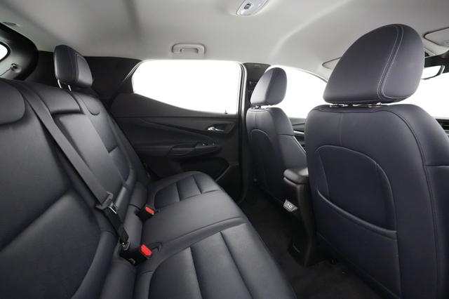 2022 Chevrolet Bolt EUV — photo 4 of 21