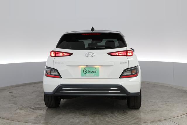 2022 Hyundai Kona — photo 8 of 28